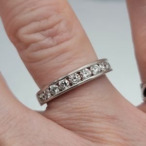 18K White Gold .89ctw Diamond Ring